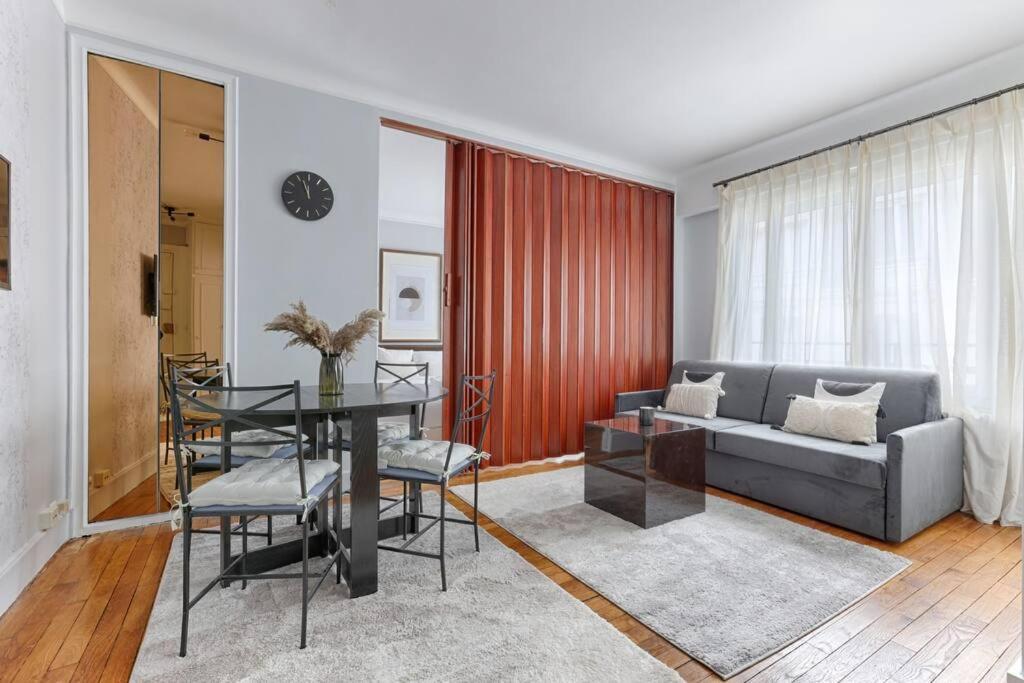 Matignon Saint-Honore : Magnifique Appartement 1Br ปารีส ภายนอก รูปภาพ