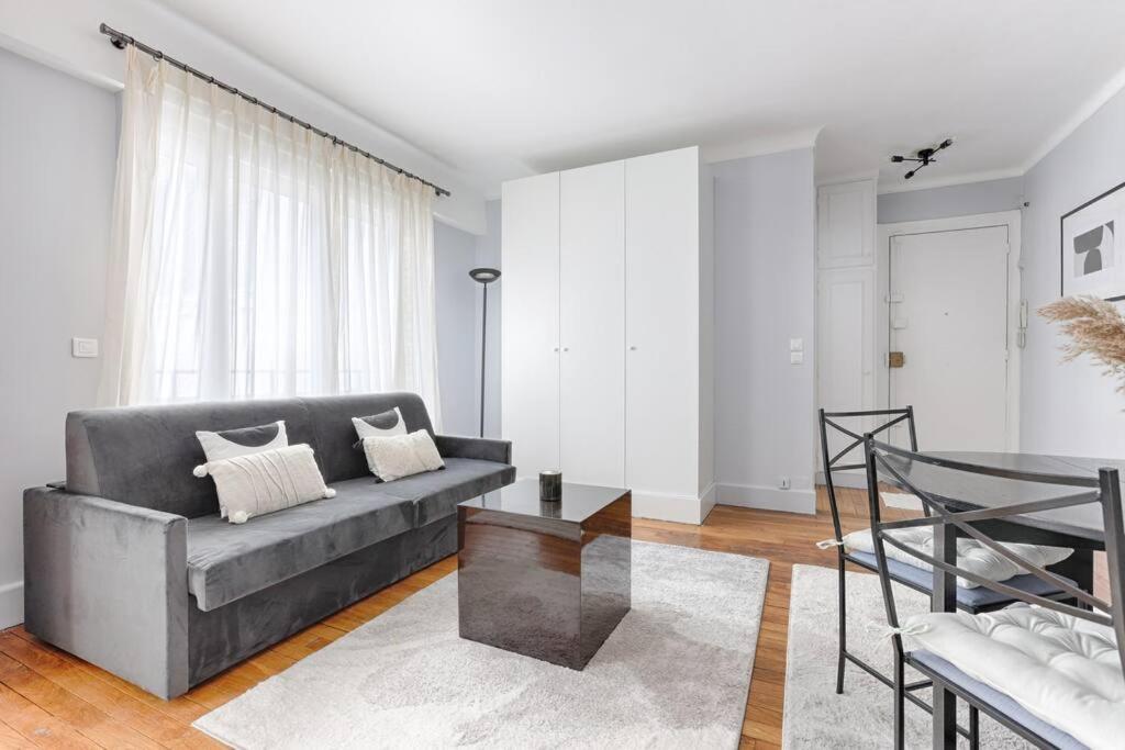 Matignon Saint-Honore : Magnifique Appartement 1Br ปารีส ภายนอก รูปภาพ