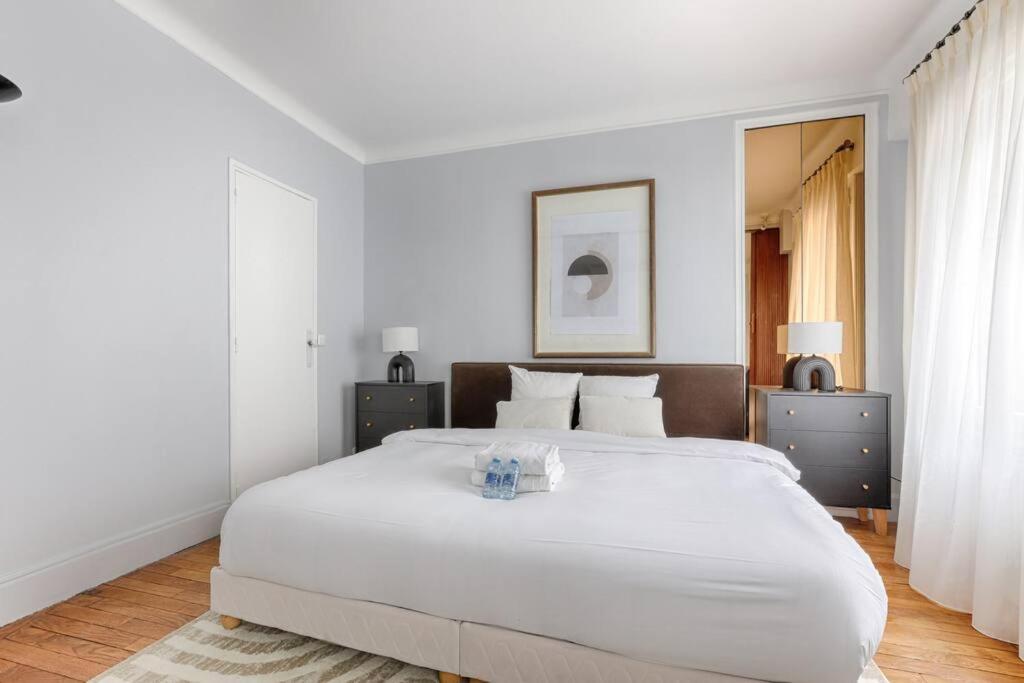 Matignon Saint-Honore : Magnifique Appartement 1Br ปารีส ภายนอก รูปภาพ